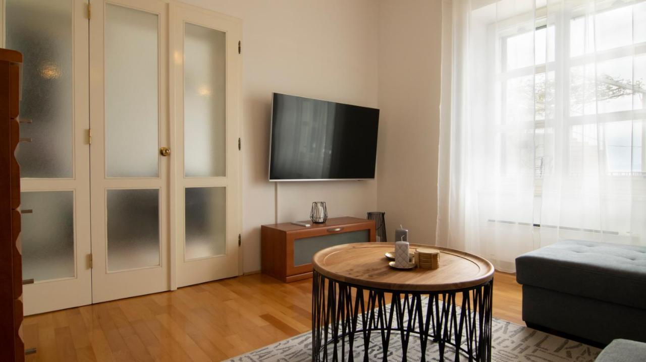Mozart Apartments Башка-Вода Экстерьер фото